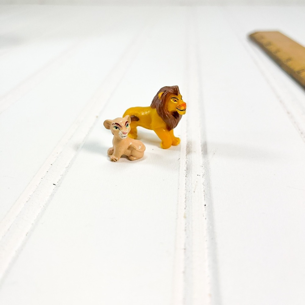 1994 Disney The Lion King Mini Pride Rock MINI Mufasa & Nala Figures